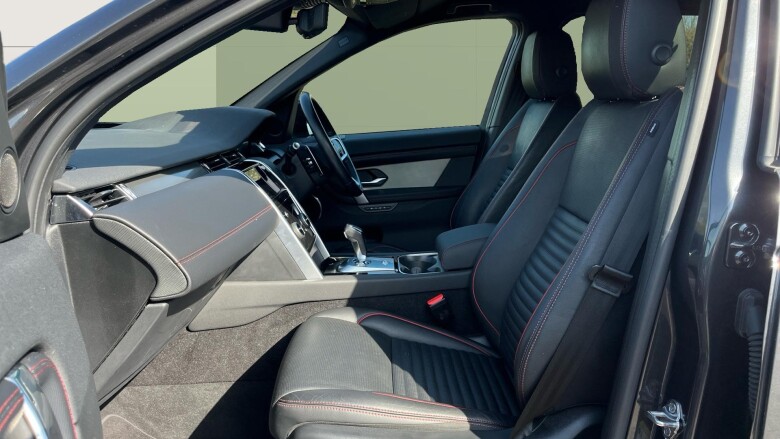 Land Rover Discovery Sport 1.5 P300e R-Dynamic SE 5dr Auto [5 Seat] Station Wagon